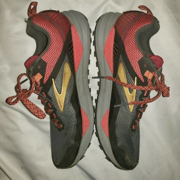 Brooks Cascadia 14 Women's‎ Trail Running Shoes Sneakers Red Size 9 B (Medium) - Picture 6 of 11
